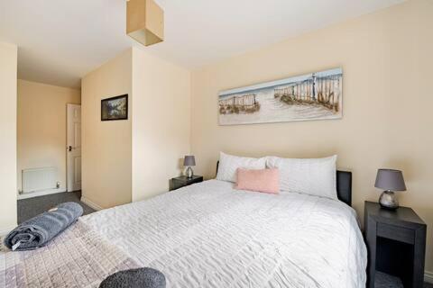The Fairways Apartment Portsmouth Exterior photo